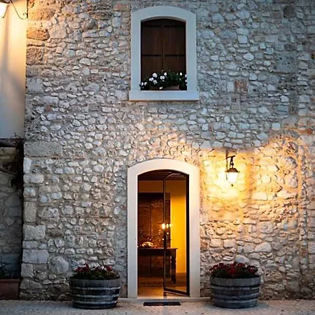 San Calisto Con Vigna Bed & Breakfast